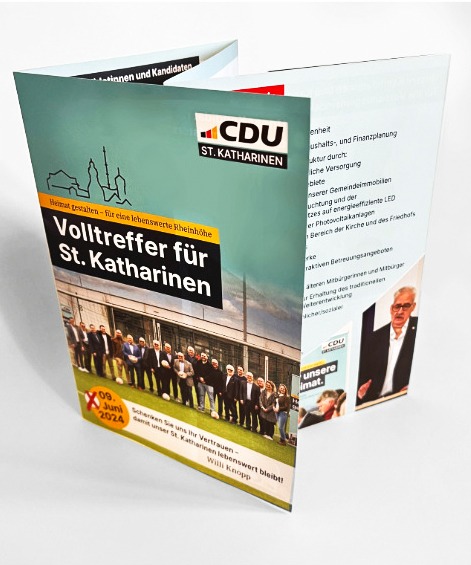 aufgeklappter Wahlflyer der CDU St. Katharinen